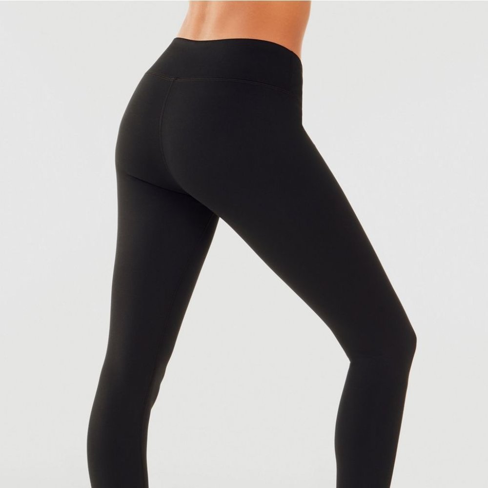 Fabletics Salar Capri - image 3